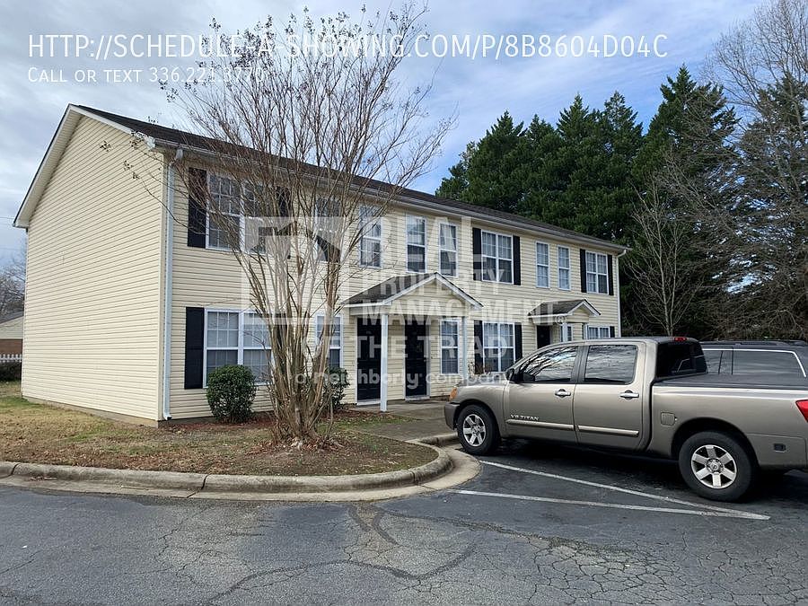 1st image of 1500 Gatewood Ave #106