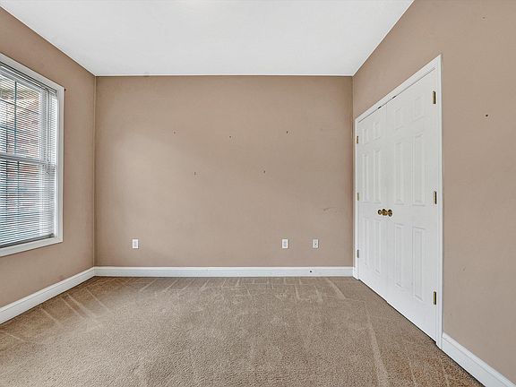 5th image of 124 Cypress Ct