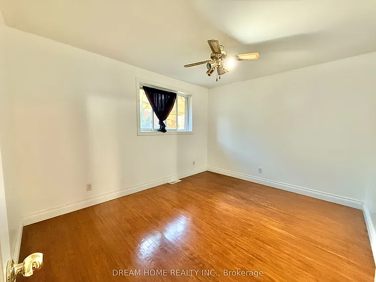 5 Horizon Cres #UPPER LEVEL — Photo 9