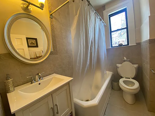 Sold by Keller Williams Realty Landmark | media 21