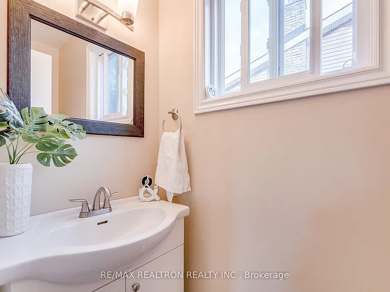 122 Rutledge Ave — Photo 25