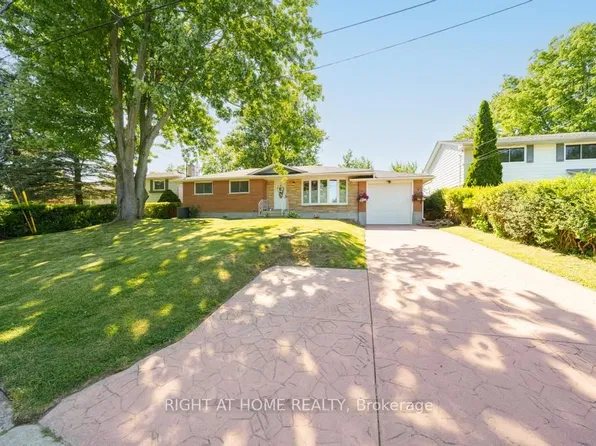 7 Wallis Ave, West Lincoln, ON L0R 2A0