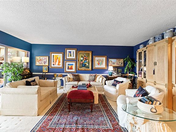 4th image of 3101 NE 47th Ct APT 306