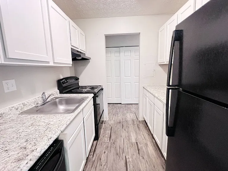 Timber Ridge Apartments — Photo 60