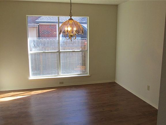 5th image of 4200 Aldama Dr