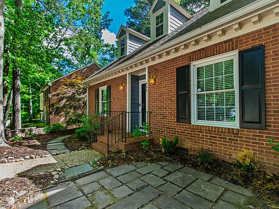 4th image of 636 Weathergreen Dr