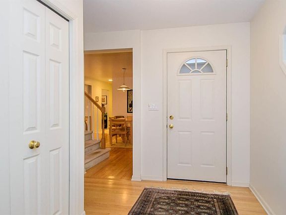 2nd image of 520 Snyder Ave