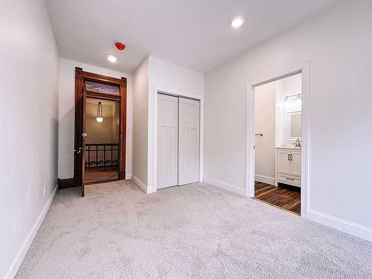 508 N Washington St — Photo 17