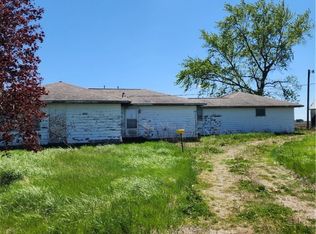 1728 State Highway 133, Kansas, IL 61933