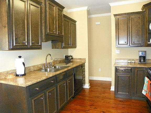 4th image of 1469 Georgia Ave SE