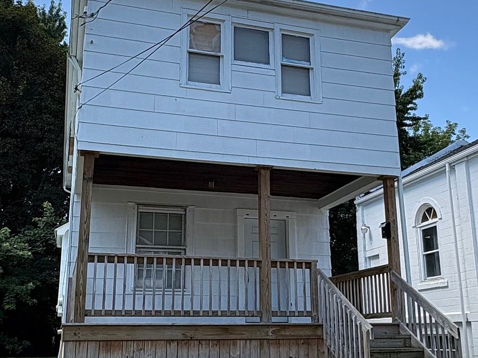 1st image of 141 Fulton St