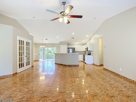 4th image of 1066 Summa Blvd