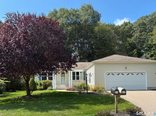 17 Wyndwood Road, Montville, CT 06382