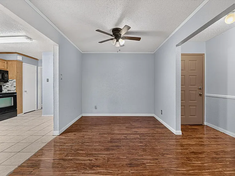 210 Nettletree St — Photo 10