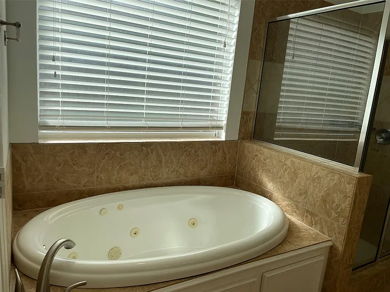 15480 Constellation Cir W — Photo 16