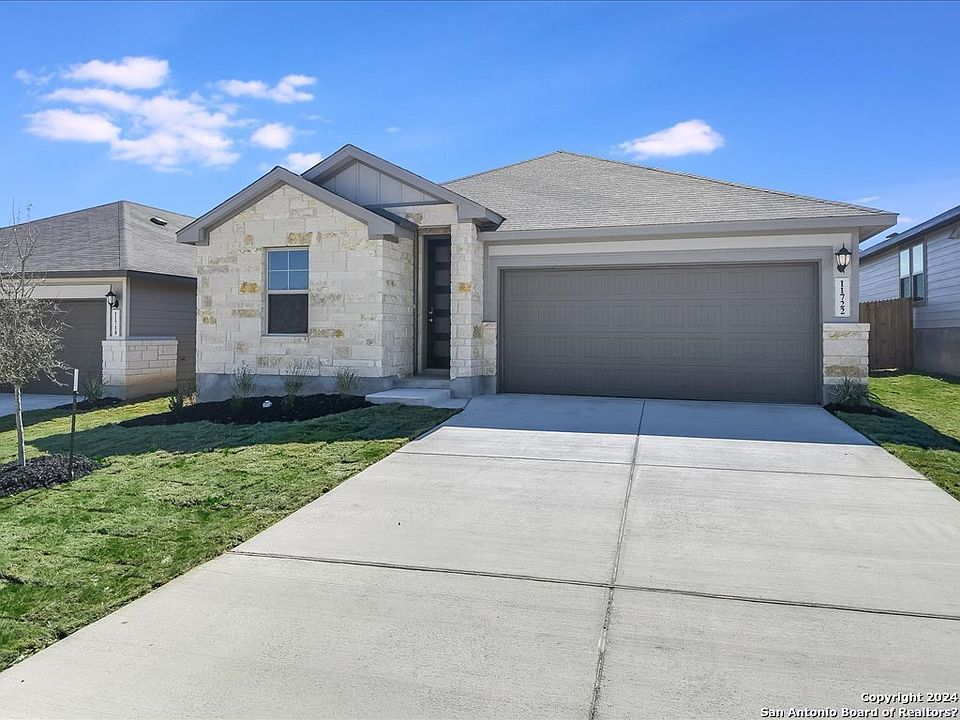1st image of 11722 Mustang Grove