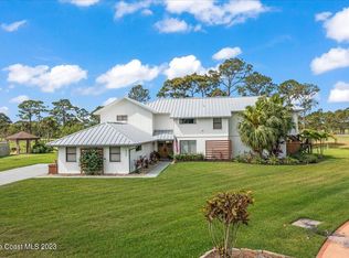 520 Whispering Pines Cir, Melbourne, FL 32940