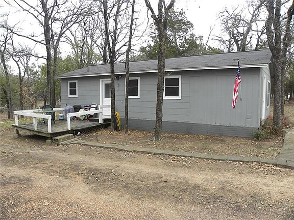 2nd image of 126 Oakwood Rd