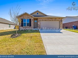 1109 SW 2nd St, Gentry, AR 72734