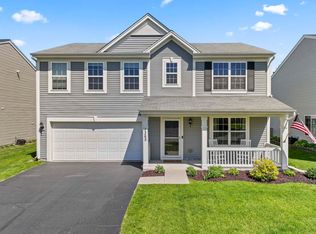 1365 Broadland Dr, Hampshire, IL 60140
