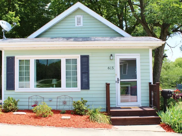 615 West Ave, Morris, IL 60450