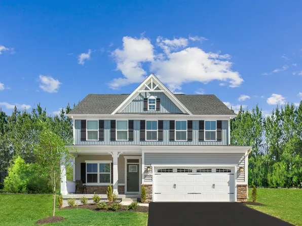 257 Coneflower St, Sugar Grove, IL 60554