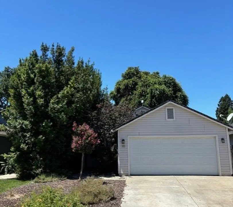 10 N Valley Ct