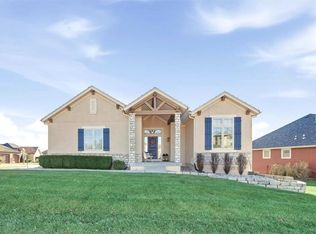 14119 Merion Ct, Basehor, KS 66007