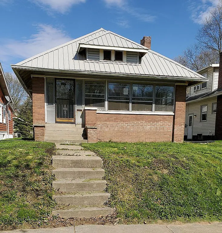4231 Sunset Ave photo 1