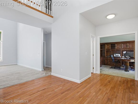 5th image of 11910 Scott Rd