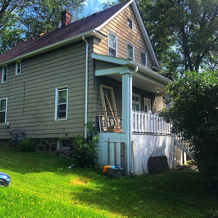 2nd image of 3221 Restormel St