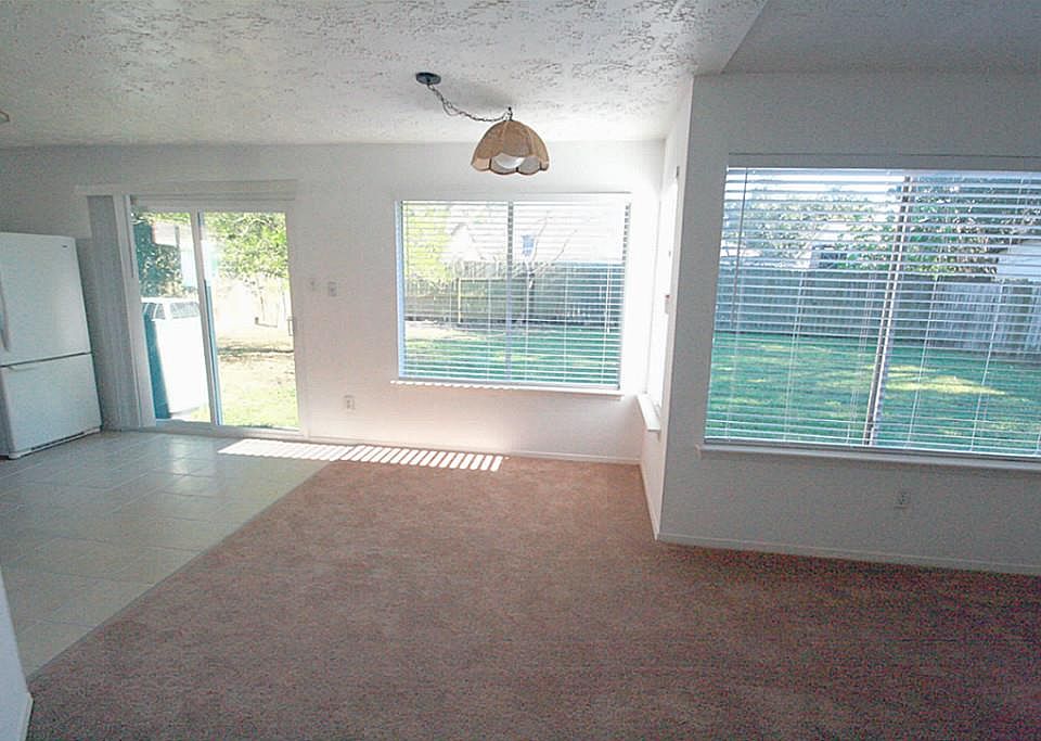 1st image of 23907 Tayloe House Ln