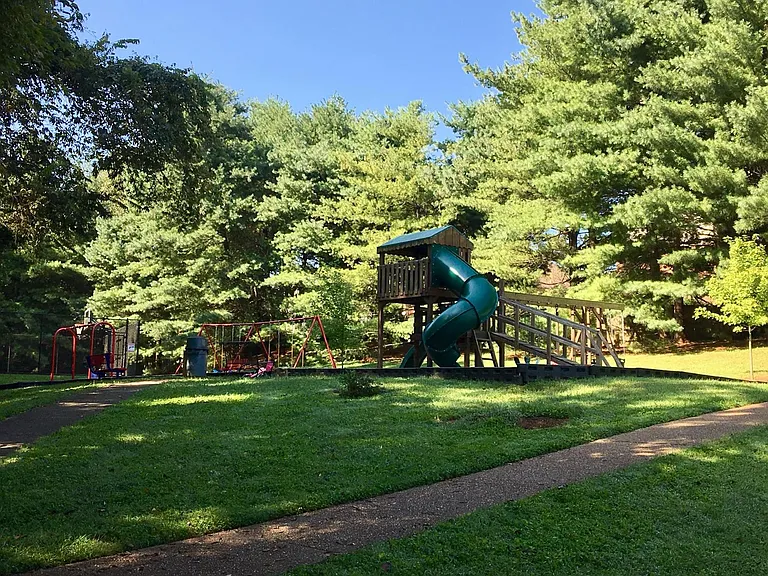 Park located in neighborhood.