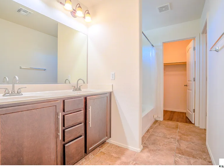 10225 W Camelback Rd #28 — Photo 18
