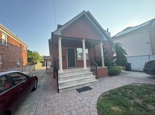 (Undisclosed Address), Staten Island, NY 10305
