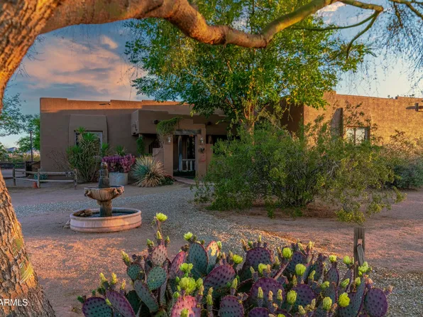 21909 W BEACON Lane, Wittmann, AZ 85361