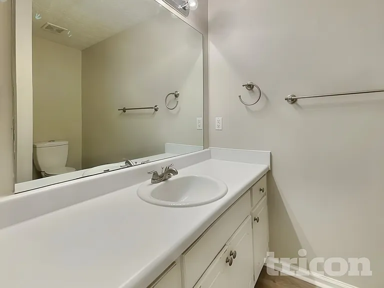 434 Creek View Ct — Photo 9