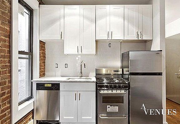 5th image of 280 Manhattan Ave #4F