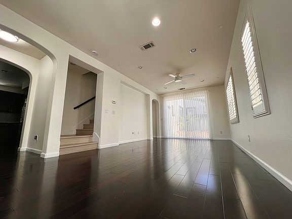 5th image of 2049 Tarragon Rose Ct