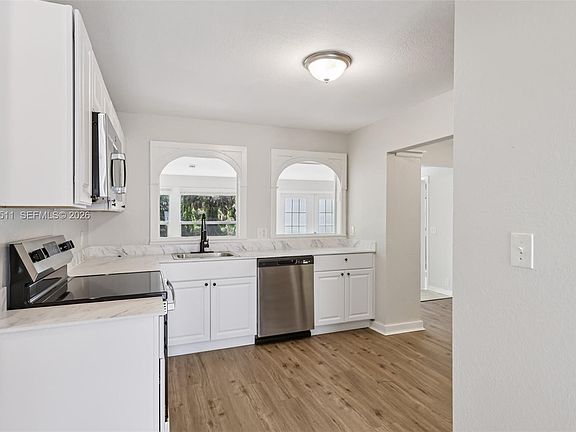 3rd image of 11382 59th St N