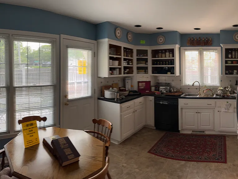 3111 Cottage Ln — Photo 7