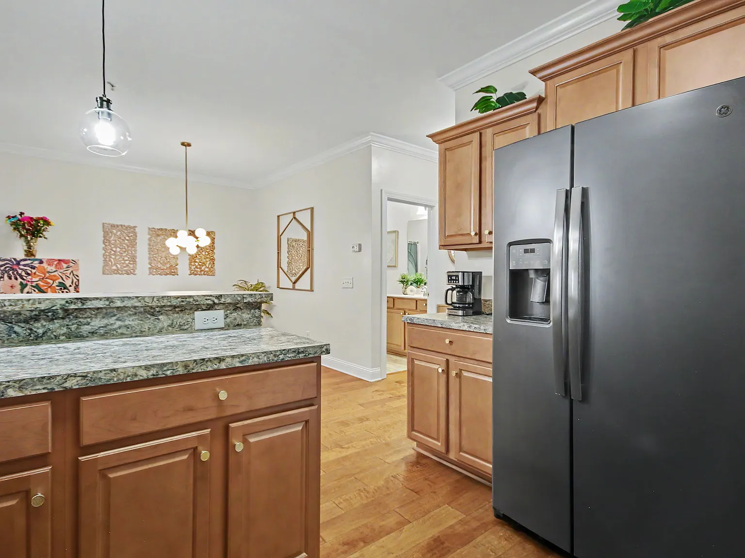 2 bed, 1262 sqft, $1,995 — Photo 2