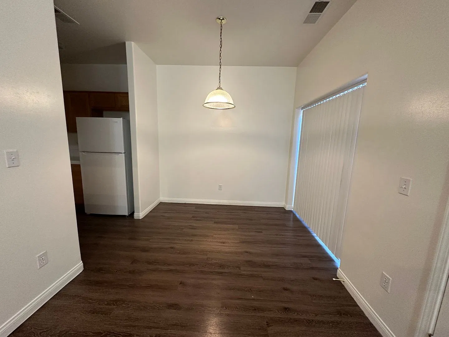 646 Blue Mountain Way Bakersfield, CA 93308 — Photo 2
