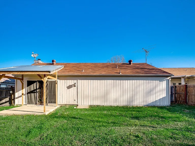 3728 Staghorn Cir S — Photo 18