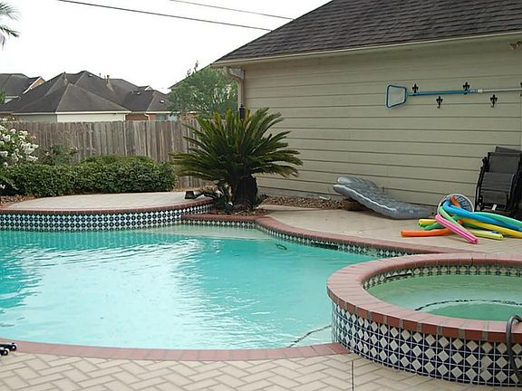 2nd image of 2411 Wyckchester Dr