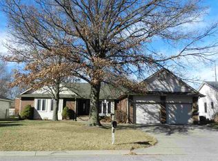 271 N Gleneagles Dr, Wichita, KS 67212