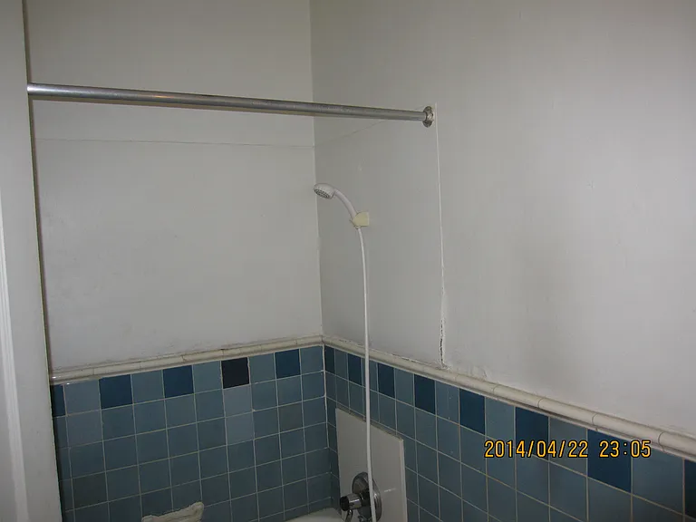 317 Prospect Ave NE #3 — Photo 4
