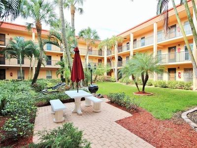 8901 Blind Pass Rd APT 230, Saint Pete Beach, FL, 33706