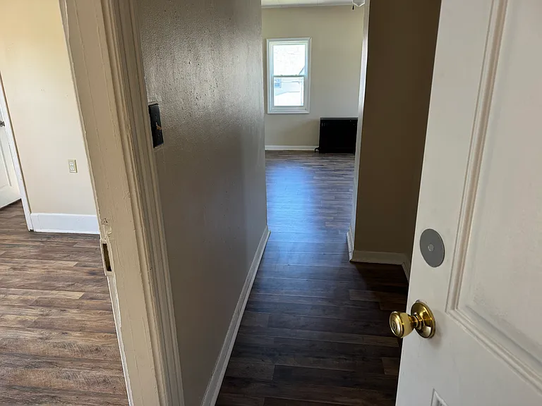 232 Birchwood Ave #C — Photo 5