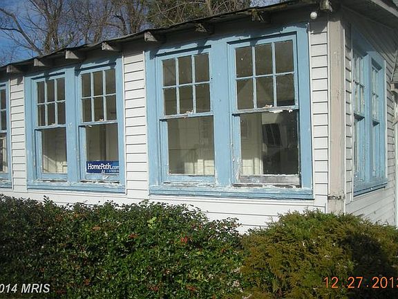 3rd image of 530 Herring Ave
